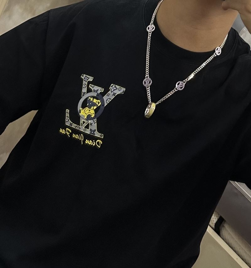 Louis Vuitton Necklaces